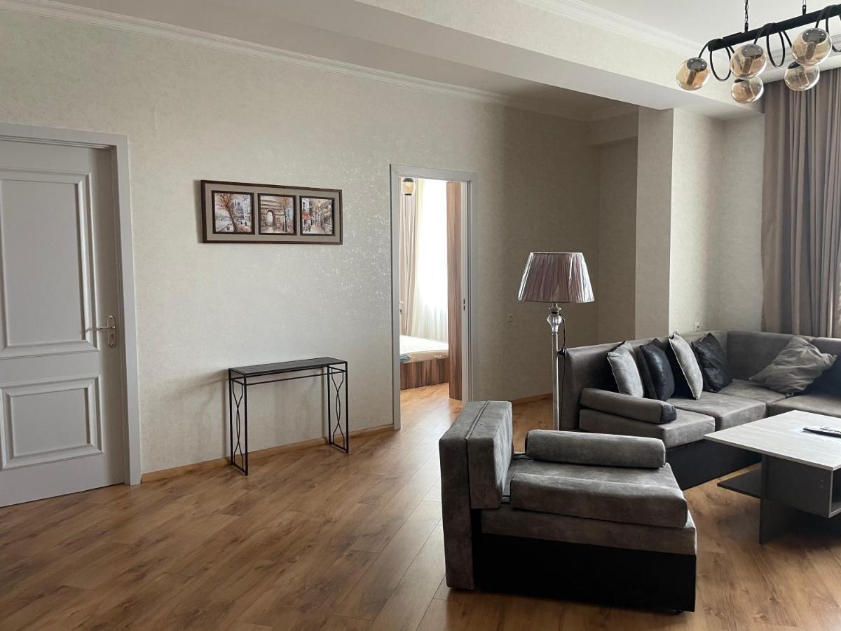 Vazi Aparthotel Tbilisi Ngoại thất bức ảnh