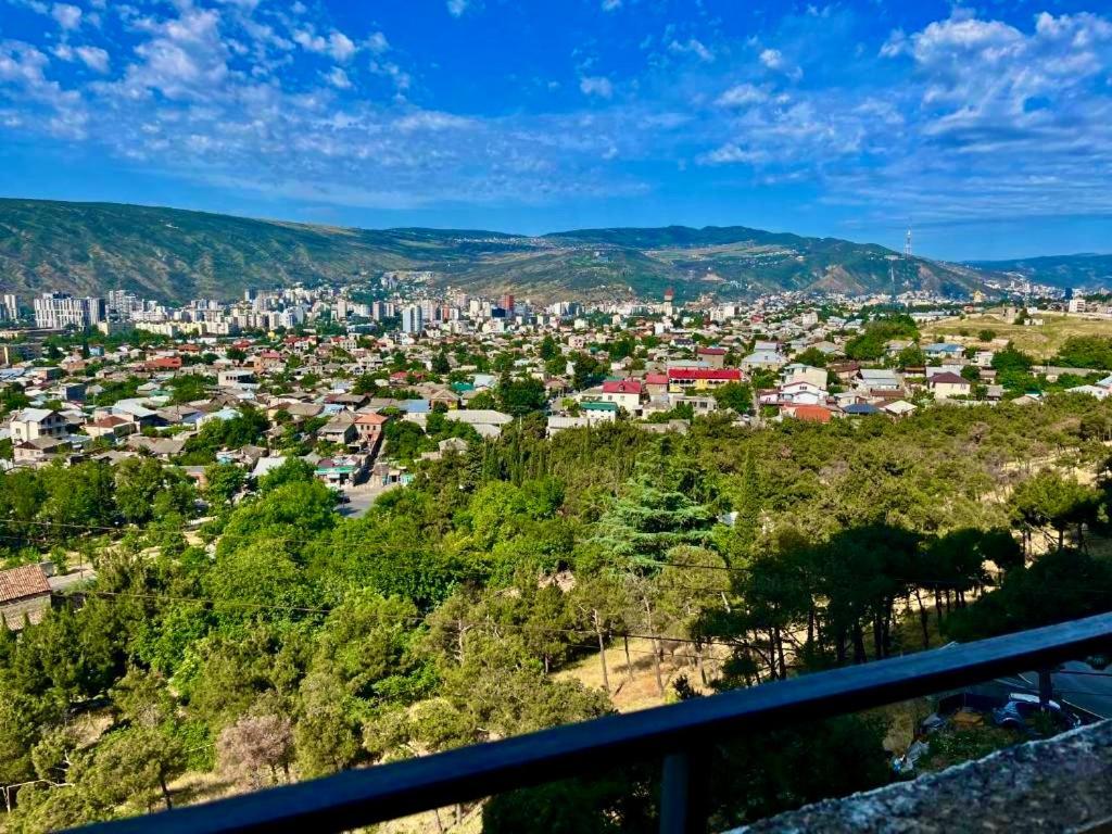 Vazi Aparthotel Tbilisi Ngoại thất bức ảnh