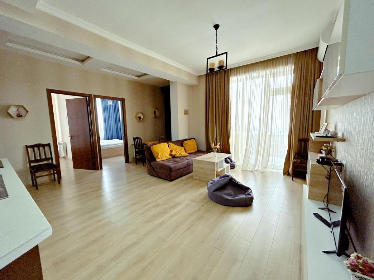 Vazi Aparthotel Tbilisi Ngoại thất bức ảnh