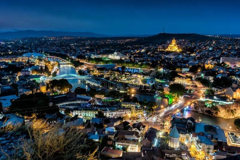 Vazi Aparthotel Tbilisi Ngoại thất bức ảnh