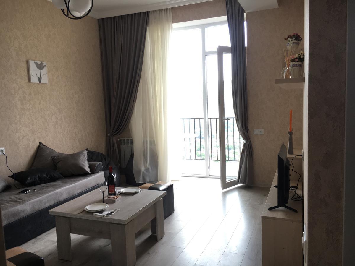Vazi Aparthotel Tbilisi Ngoại thất bức ảnh